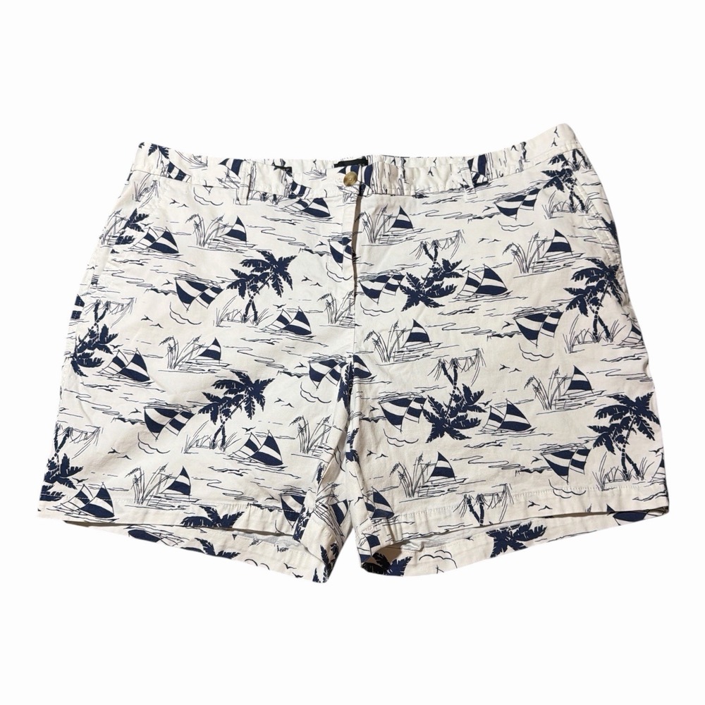 Talbots 7" Perfect Short White Sailboat Print Size 18W Relaxed Chino Nautical